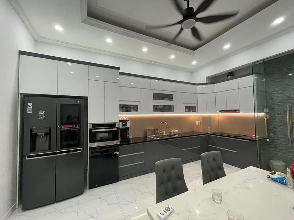 tu bep inox canh kinh tbhm0401